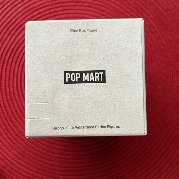 Brand New Popmart Hirono x Le Petit Prince - The Merchant - Picture 7 of 8